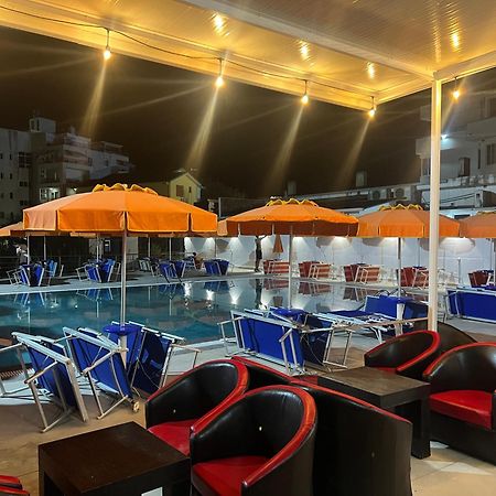 Blue Balcony Hotel غوليم المظهر الخارجي الصورة
