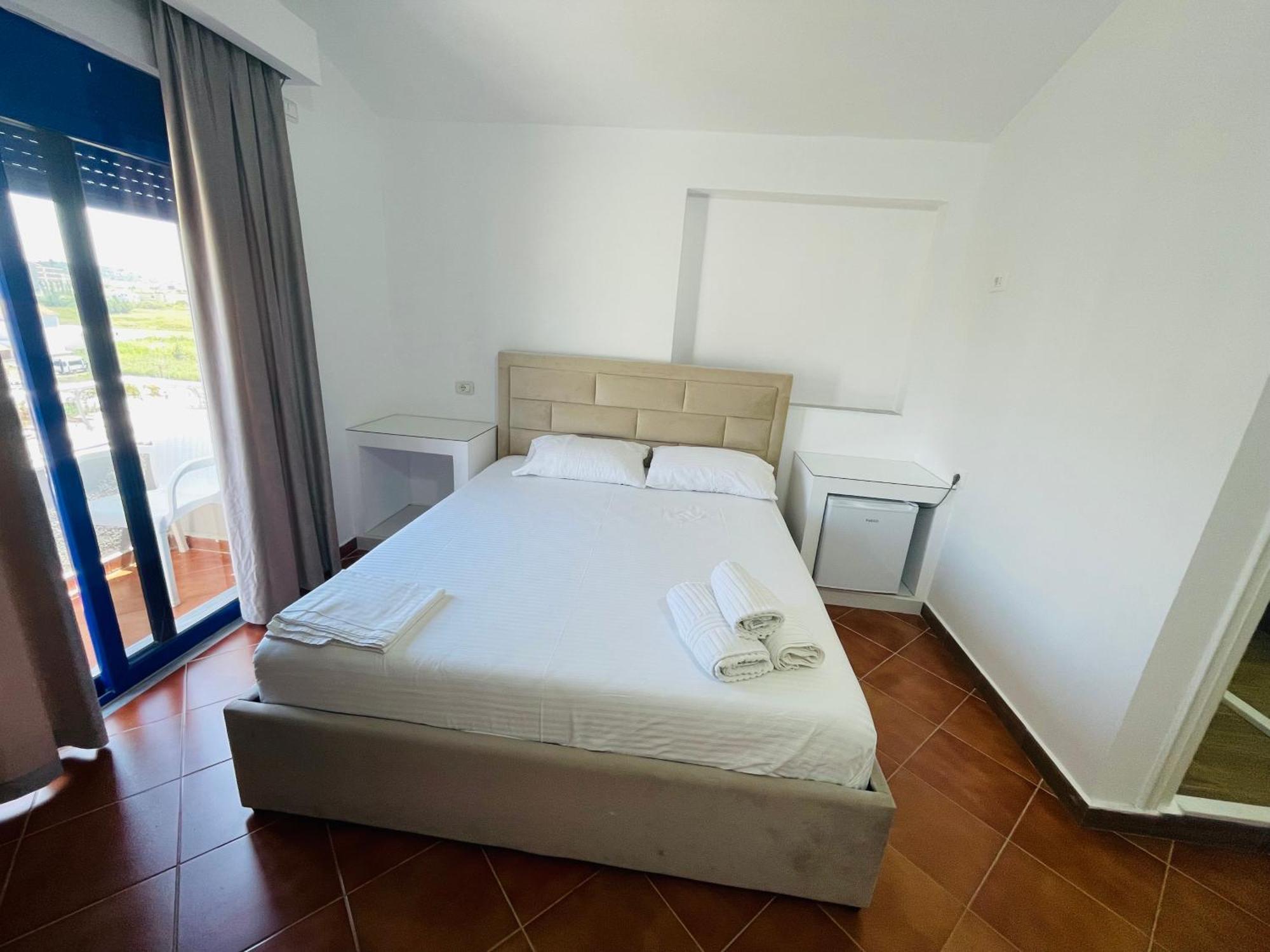 Blue Balcony Hotel غوليم المظهر الخارجي الصورة