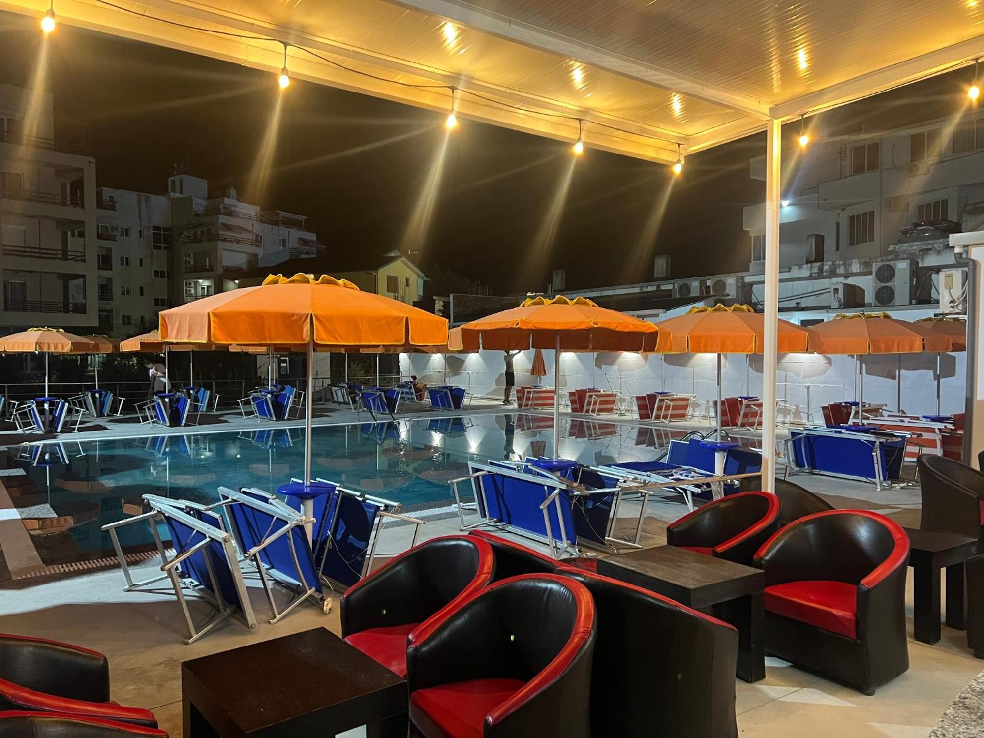 Blue Balcony Hotel غوليم المظهر الخارجي الصورة